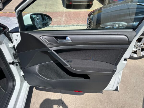 VOLKSWAGEN Golf e-Golf ePower - Imagen 13
