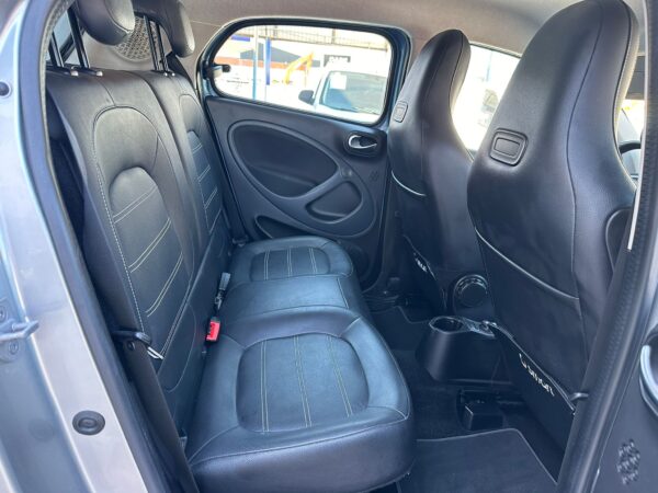 SMART forfour 60kW81CV electric drive - Imagen 11