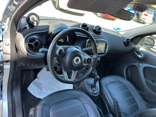SMART forfour 60kW81CV electric drive - Imagen 9