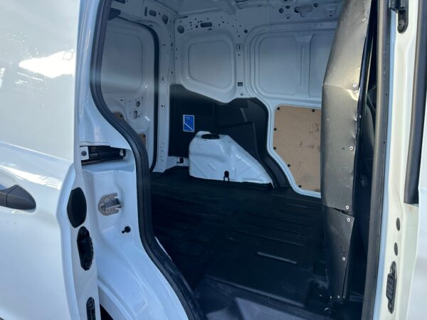 FORD Transit Courier Kombi 1.5 TDCi 56kW Ambiente - Imagen 14