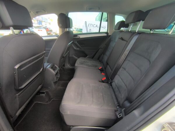VOLKSWAGEN Tiguan Sport 2.0 TDI 110kW 150CV DSG - Imagen 14