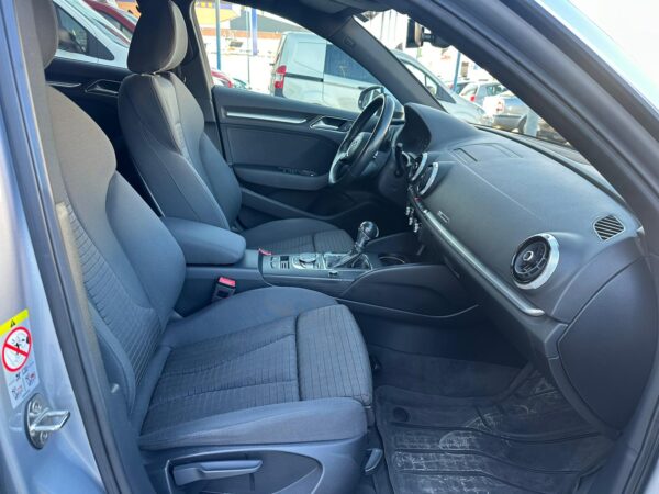 AUDI A3 S line 30 TFSI 85kW 116CV Sportback - Imagen 16