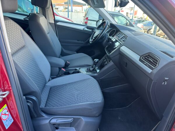 VOLKSWAGEN Tiguan Advance 2.0 TDI 110kW 150CV DSG - Imagen 17