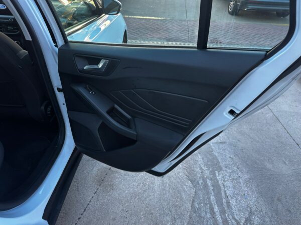 FORD Focus 1.5 Ecoblue 88kW Trend - Imagen 10