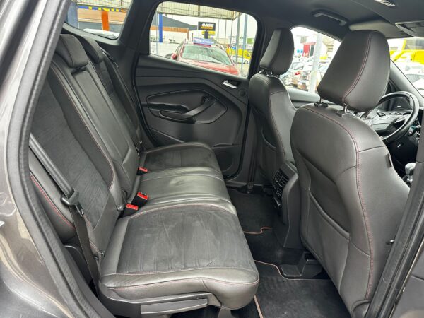 FORD Kuga 2.0 TDCi 110kW 4x2 Trend - Imagen 17