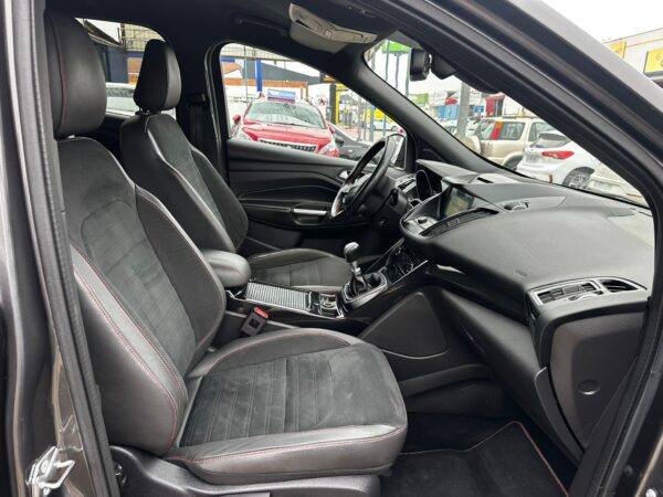 FORD Kuga 2.0 TDCi 110kW 4x2 Trend - Imagen 10