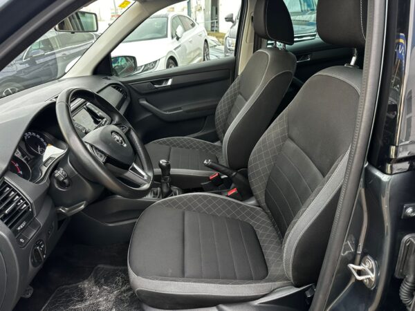 SKODA Fabia 1.0 TSI 70KW 95cv Ambition - Imagen 9