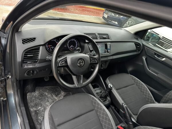 SKODA Fabia 1.0 TSI 70KW 95cv Ambition - Imagen 10