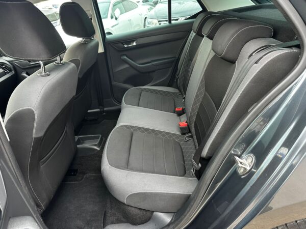 SKODA Fabia 1.0 TSI 70KW 95cv Ambition - Imagen 17