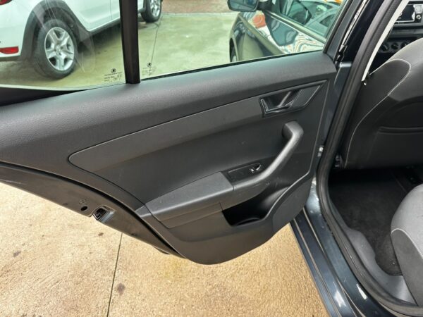 SKODA Fabia 1.0 TSI 70KW 95cv Ambition - Imagen 13