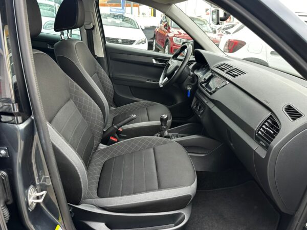 SKODA Fabia 1.0 TSI 70KW 95cv Ambition - Imagen 14