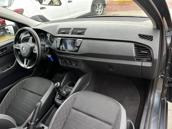 SKODA Fabia 1.0 TSI 70KW 95cv Ambition - Imagen 11