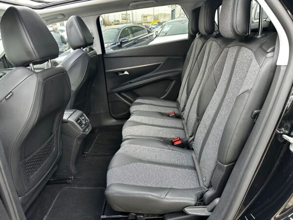 PEUGEOT 5008 1.5 BlueHDi 96kW 130CV SS Allure - Imagen 15