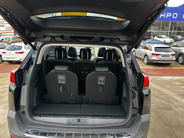 PEUGEOT 5008 1.5 BlueHDi 96kW 130CV SS Allure - Imagen 14