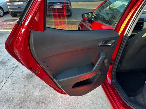 SEAT Ibiza 1.0 55kW 75CV Style - Imagen 16