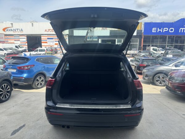 VOLKSWAGEN Tiguan Advance 1.6 TDI 85kW 115CV - Imagen 6