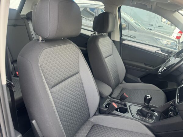 VOLKSWAGEN Tiguan Advance 1.6 TDI 85kW 115CV - Imagen 15