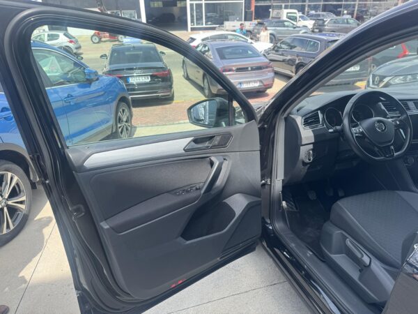 VOLKSWAGEN Tiguan Advance 1.6 TDI 85kW 115CV - Imagen 16