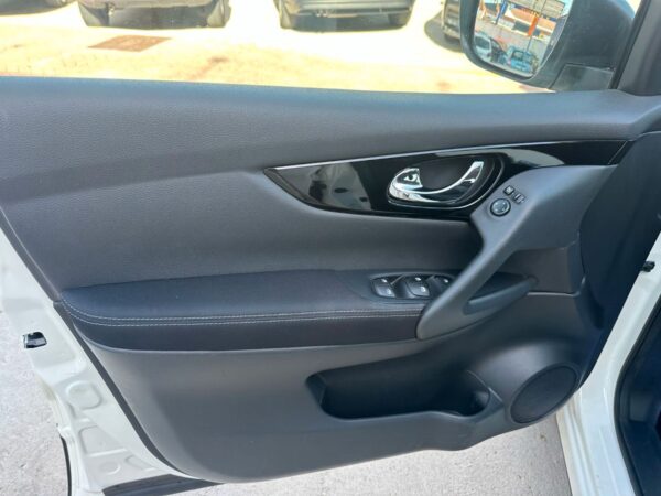 NISSAN QASHQAI dCi 85 kW 115 CV E6D DCT NCONNECTA - Imagen 14
